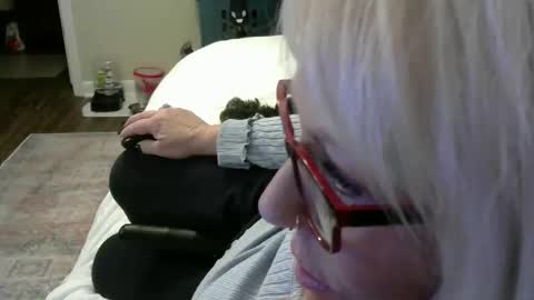 Lisa online show from December 31, 2024, 2:29 am