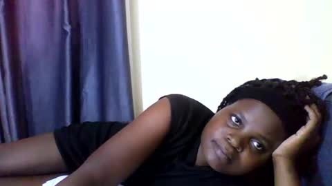 Snapshot of grannylover_ chatting on September 30, 2025, 7:13 am grannylover_ online show from September 30, 2025, 7:13 am