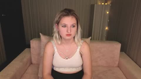 grase_neon online show from February 2, 2026, 8:13 am