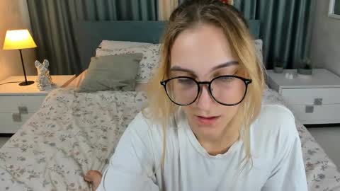 Grase online show from September 26, 2025, 1:20 am