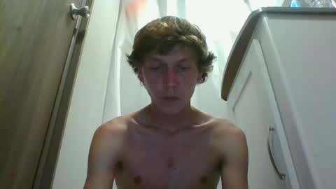 grateful_booty online show from June 19, 2026, 4:39 am