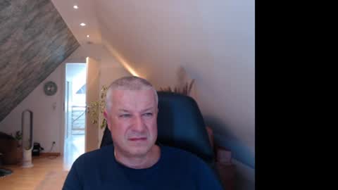 Snapshot of grau197077 chatting on July 13, 2026, 9:56 am grau197077 online show from July 13, 2026, 9:56 am