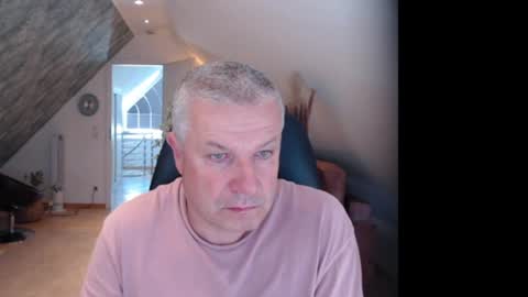 Snapshot of grau197077 chatting on July 21, 2026, 2:19 pm grau197077 online show from July 21, 2026, 2:19 pm