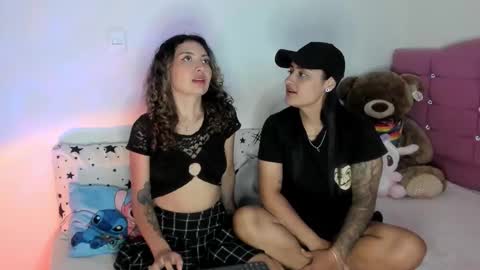 Snapshot of grave_duo chatting on March 17, 2026, 3:22 am GRAVE DUO online show from March 17, 2026, 3:22 am