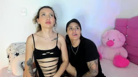 Snapshot of grave_duo chatting on May 17, 2026, 6:00 am GRAVE DUO online show from May 17, 2026, 6:00 am