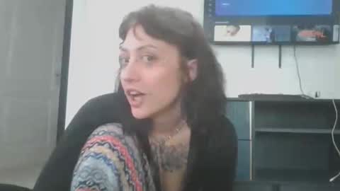 graveyrd_grl online show from September 23, 2025, 8:28 am