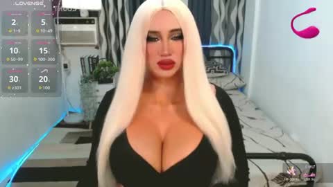 PAULATHEONE online show from June 17, 2026, 9:23 am