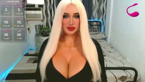 PAULATHEONE online show from June 17, 2026, 9:27 pm