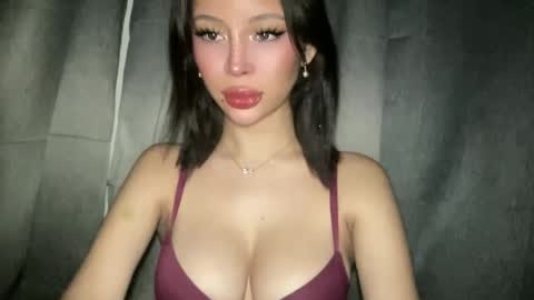 Marie Pelie online show from December 14, 2025, 6:12 pm