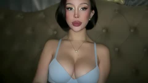 Marie Pelie online show from February 4, 2026, 3:12 am