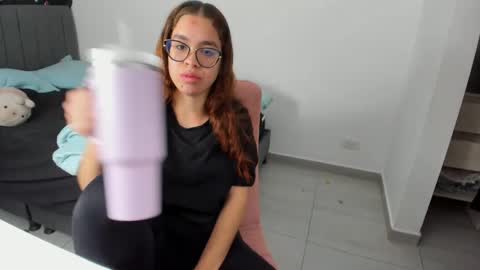 GreciaRuiz online show from September 30, 2025, 10:04 pm