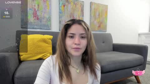 Greeicy online show from December 10, 2024, 10:37 pm