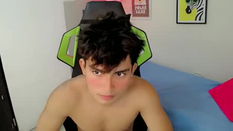 GREEN online show from December 3, 2025, 8:51 pm