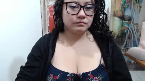 Vannesa online show from September 10, 2025, 3:06 am