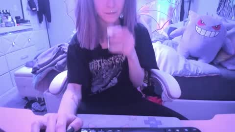 GreenEyedLovexo online show from December 5, 2024, 2:33 pm