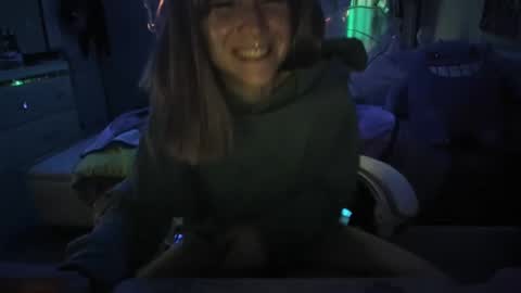 GreenEyedLovexo online show from December 13, 2024, 5:38 am