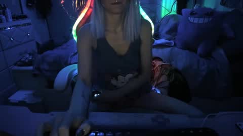 GreenEyedLovexo online show from January 27, 2025, 5:47 am