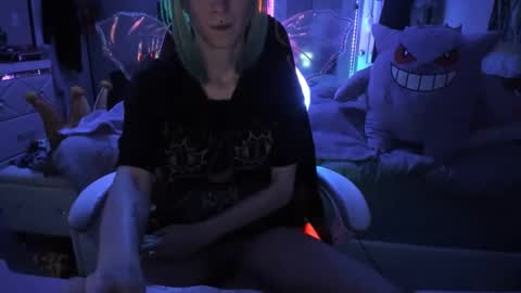 Snapshot of greeneyedlovexo chatting on September 27, 2025, 4:50 am GreenEyedLovexo online show from September 27, 2025, 4:50 am