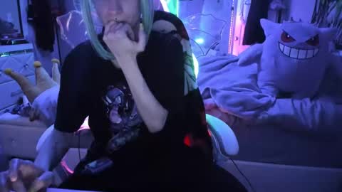 Snapshot of greeneyedlovexo chatting on September 28, 2025, 2:22 pm GreenEyedLovexo online show from September 28, 2025, 2:22 pm