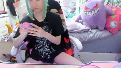 Snapshot of greeneyedlovexo chatting on October 19, 2025, 11:16 pm GreenEyedLovexo online show from October 19, 2025, 11:16 pm