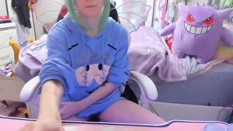 Snapshot of greeneyedlovexo chatting on October 20, 2025, 4:07 pm GreenEyedLovexo online show from October 20, 2025, 4:07 pm