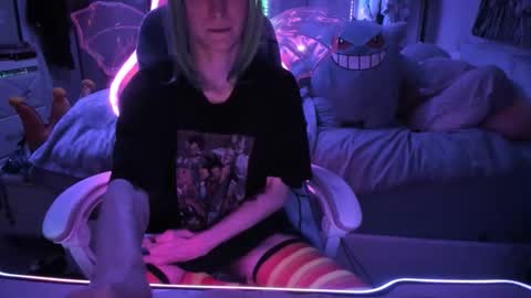 Snapshot of greeneyedlovexo chatting on October 25, 2025, 5:48 am GreenEyedLovexo online show from October 25, 2025, 5:48 am