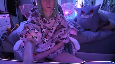 Snapshot of greeneyedlovexo chatting on October 30, 2025, 5:20 am GreenEyedLovexo online show from October 30, 2025, 5:20 am