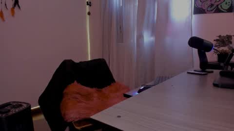 Snapshot of greenwine_gh chatting on November 7, 2025, 9:15 pm Medussa online show from November 7, 2025, 9:15 pm