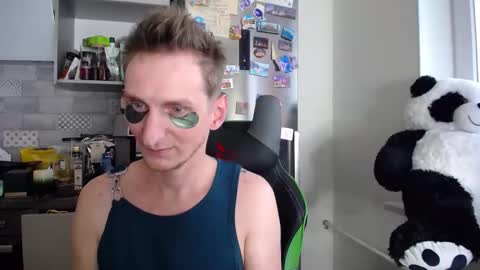 greg_photog online show from September 27, 2025, 2:33 pm