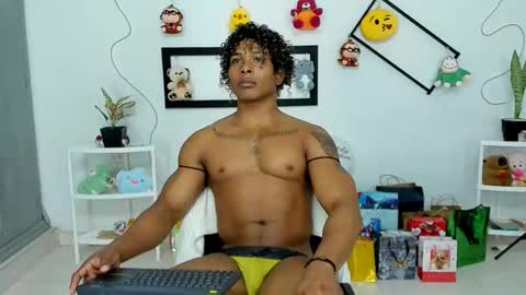 Snapshot of gregoriiandmax chatting on November 20, 2025, 3:56 pm Gregori online show from November 20, 2025, 3:56 pm