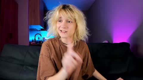 Snapshot of gregory_byyrd chatting on December 3, 2024, 7:22 pm Greg-independent model online show from December 3, 2024, 7:22 pm