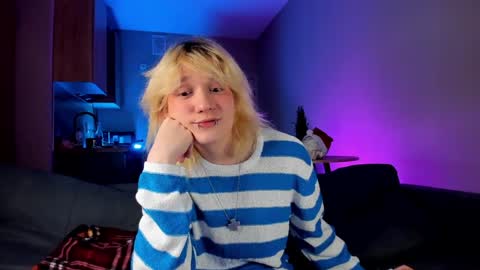 Snapshot of gregory_byyrd chatting on December 24, 2024, 7:22 pm Greg-independent model online show from December 24, 2024, 7:22 pm