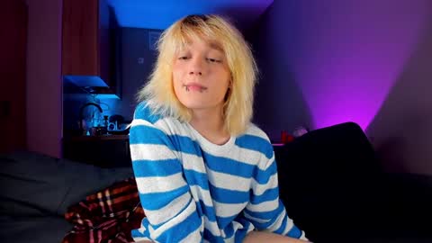 Snapshot of gregory_byyrd chatting on January 6, 2025, 7:02 pm Greg-independent model online show from January 6, 2025, 7:02 pm