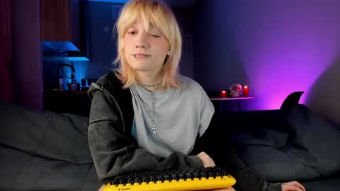 Snapshot of gregory_byyrd chatting on January 31, 2025, 6:57 pm Greg-independent model online show from January 31, 2025, 6:57 pm