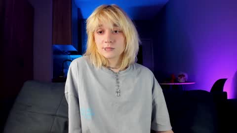 Snapshot of gregory_byyrd chatting on February 8, 2025, 10:19 pm Greg-independent model online show from February 8, 2025, 10:19 pm