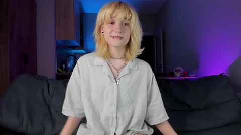 Snapshot of gregory_byyrd chatting on March 8, 2025, 4:12 am Greg-independent model online show from March 8, 2025, 4:12 am