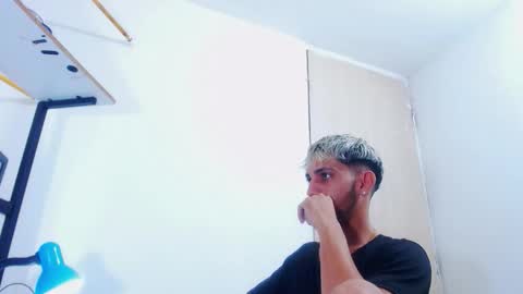 GREGORY online show from December 16, 2025, 6:57 pm