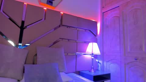 greidy_baker online show from May 13, 2026, 3:04 am
