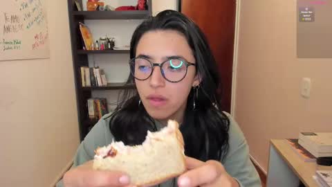 Snapshot of gretagat chatting on September 22, 2025, 6:48 am Greta online show from September 22, 2025, 6:48 am