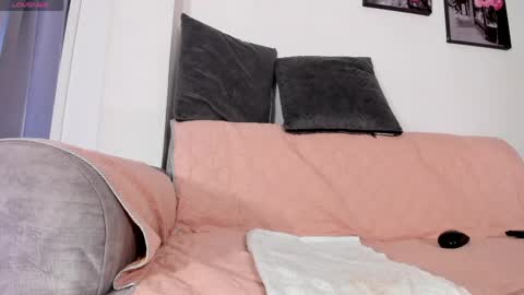 Snapshot of grettel__ chatting on April 30, 2026, 8:57 pm Gretel online show from April 30, 2026, 8:57 pm