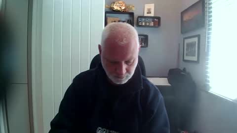 greyfox_6000 online show from May 13, 2026, 1:41 pm