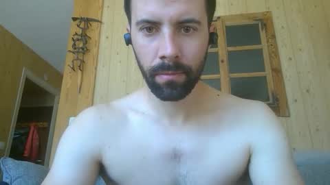 grimpeurdu74 online show from November 8, 2025, 9:42 am