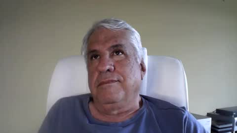 Snapshot of grisa01 chatting on October 28, 2025, 7:27 pm grisa01 online show from October 28, 2025, 7:27 pm