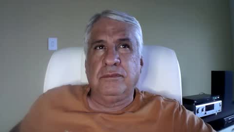 Snapshot of grisa01 chatting on October 30, 2025, 6:52 pm grisa01 online show from October 30, 2025, 6:52 pm