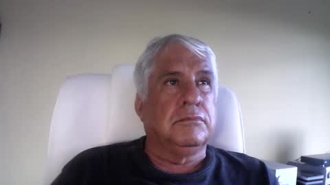 grisa01 online show from November 7, 2025, 7:14 pm