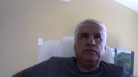grisa01 online show from May 11, 2026, 4:37 pm