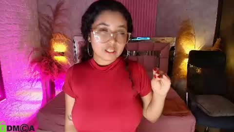 Snapshot of griselle_rousse chatting on June 25, 2026, 12:21 am online show from June 25, 2026, 12:21 am