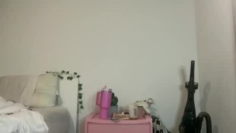 grrlgod online show from January 19, 2025, 7:25 am