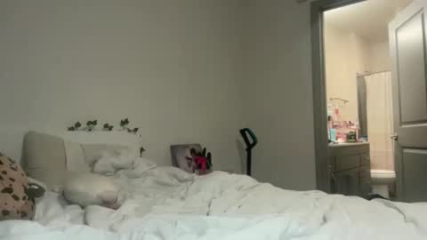 Snapshot of grrlgod chatting on March 7, 2026, 3:36 am grrlgod online show from March 7, 2026, 3:36 am