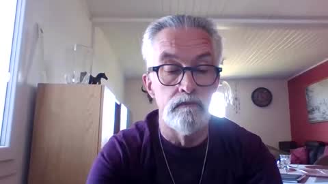 Snapshot of grybear60 chatting on April 24, 2026, 1:57 pm Grybear online show from April 24, 2026, 1:57 pm